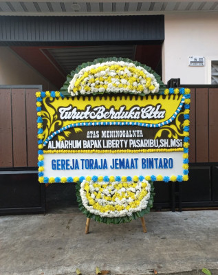 Papan Bunga Duka di Bentiring Permai